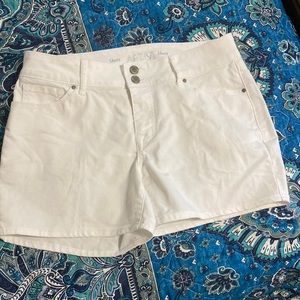 Apt 9 NWOT Shorts